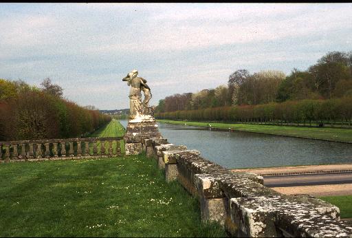 Image fontainebleau-2001-04/b_30.jpg